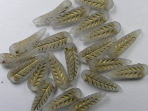 0150192 Matte Crystal Gold Washed Birds Feather Beads 15 Pc. - Afbeelding 1