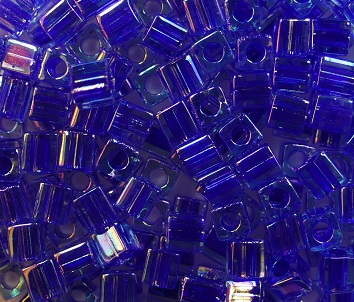 M-Cub-3-0353 Miyuki Cubes, 3×3 mm, Lined Blue Violet AB kleurnummer 353