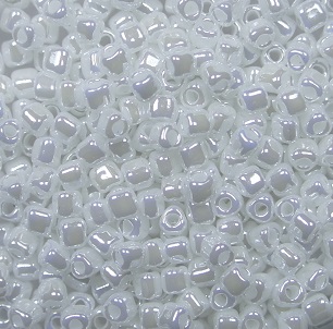 M-TRI-10-0420 Miyuki Triangle 10-0 White Pearl Ceylon kleurnummer 420