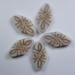0040265 arabesque beads matte white alabaster antique bronze washed 19×9 mm color 02010-84100-54324L