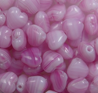 0070454 Opal Pink White Melee hartje 6x6 mm color 75014