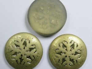 CAB-SF-00030-84100-26441 Snowflake Cabochon 21 mm Matte Crystal Amber 3 Pc.