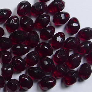 0050318 5x7 mm firepolished facetted drops garnet color 90110