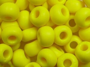 PR-1-83110 Matte Opaque Yellow Preciosa 1/0 Rocaille ± 25 gram.