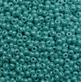Pr-11-68130 preciosa rocailles 11-0 green turquoise luster color 68130
