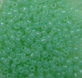 tr-11-1144 toho rocailles 11-0 Milky Kiwi color 1144