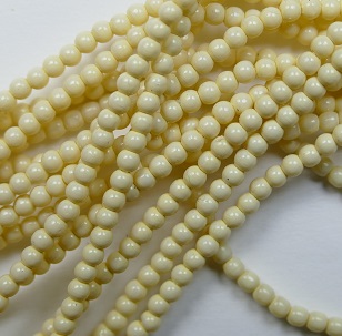 02-132-19001-48114 Shiny Eggshell Glasparels 2 mm 02-132-19001-48114 Shiny Eggshell Glasparels 2 mm