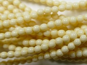 03-132-19001-47114 Czech glasparels, 3 mm, Shiny Eggshell