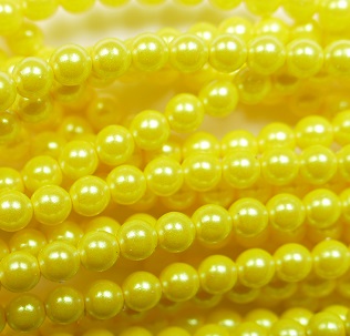 04-132-19001-30011 Czech Glas glasparels 4 mm Pearl Shell Lemon Drop color 30011