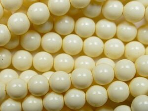 06-132-19001-43114 Czech glasparels, 6 mm, Shiny Eggshell