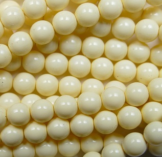06-132-19001-48114 Czech Glas glasparels 6 mm Shiny Eggshell color 48114