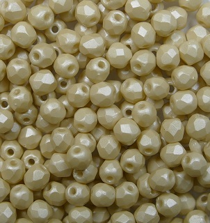 FP1-03-29344AL Powdery Ivory Czech Glass Facet Firepolish 3mm FP1-03-29344AL Powdery Ivory Czech Glass Facet Firepolish 3mm