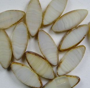 0140282 Table cut Oval Ship Beads 18x7 mm White Opal Light Ivory Chocolate Silver Splash color 01000-83529-15481