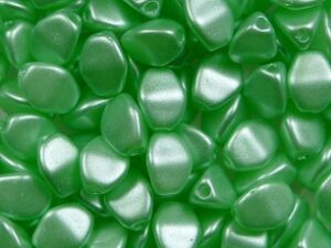 PI-02010-25025 Alabaster Pastel Chrysolite Pinch beads. 10 gram - Afbeelding 1