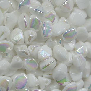 PI-02010-28701 pinch beads 5x3 mm white alabaster ab color 02010-28701