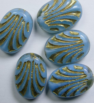 0090467 Opaque Aqua Gold Washed Ovaal met Ornament beads 17x12 mm color 66010-54302