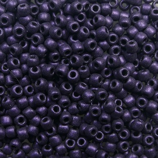 TR-11-Y0612 toho rocailles 11-0 HYBRID Metallic Suede Purple color Y612