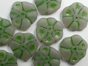 0100586 Matte Opal Violet Spring Green Washed Primrose Flower Bead 4 Pc. - Afbeelding 1
