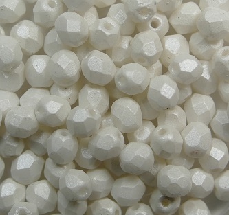 FP1-04-02010-24001 Pearl Shine White Czech Glass Facet Firepolish 4mm FP1-04-02010-24001 Pearl Shine White Czech Glass Facet Firepolish 4mm
