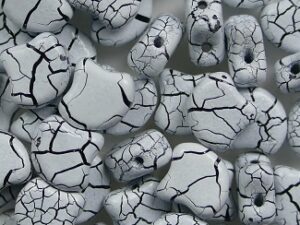 GIN-IO24601 Matubo 2 Hole Ginko Bead Ionic White-Jet 10 gram - Afbeelding 1