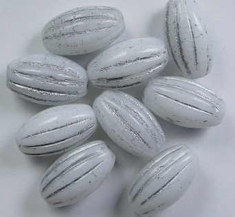 0140288 Melon Oval 14x8mm White Alabaster Silver washed color 02010-54301