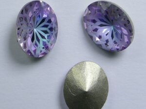 LF-O-810-VITLT Lotus Flower Oval Stone 8x10 mm Vitrail Light 1 Pc.