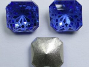 LF-S-10-SAP Lotus Flower Square Stone 10 mm Sapphire 1 Pc.