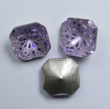 LF-S-10-VIO Lotus Flower Square Stone 10 mm Violet