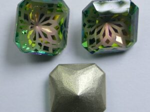 LF-S-10-VITRO Lotus Flower Square Stone 10 mm Vitrail Rose 1 Pc.