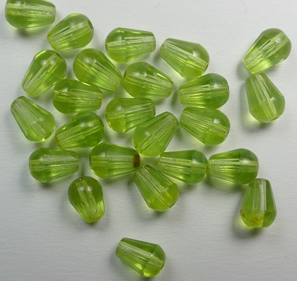 0100596 Peridot Light Travertin facetted drop 8×6 mm color 50500-86805