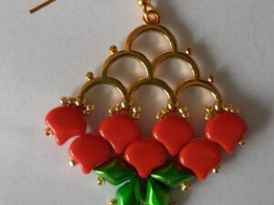 KIT Mermaid Earrings Red-Green By Leslie Rogalski KIT