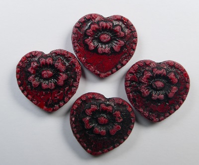 0050333 Hearts with flower 17x17 mm Opaque Etched Red Black Washed color 93200-etch-46441