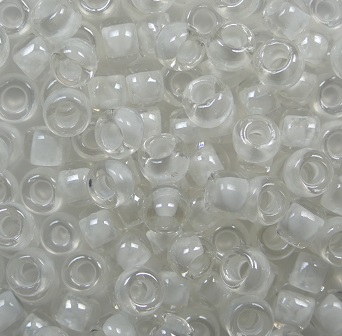 TR-06-0981 Toho Rocailles 6-0 Inside Color Crystal Snow Lined color 981