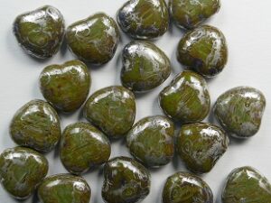 0100588 Opaque Olive Green Silver Picasso Heart 8 x 8 mm. 30 Pc. - Afbeelding 1