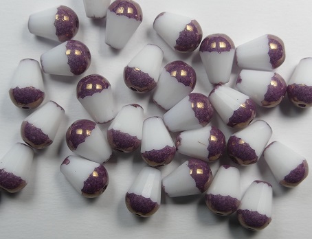 0140289 Chalk White Bronze Washed facetted drop 8x6 mm color 03000-14415