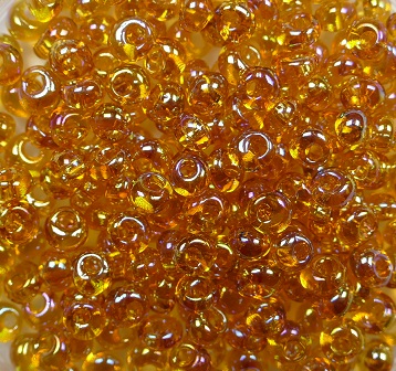 TM-03-0162C Toho Magatama 3 mm Transparent Rainbow Topaz color 162C