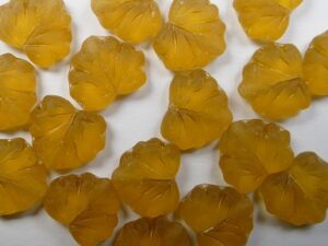 MPL-10060-84110 Matte Topaz Maple Leaf 15 Pc.