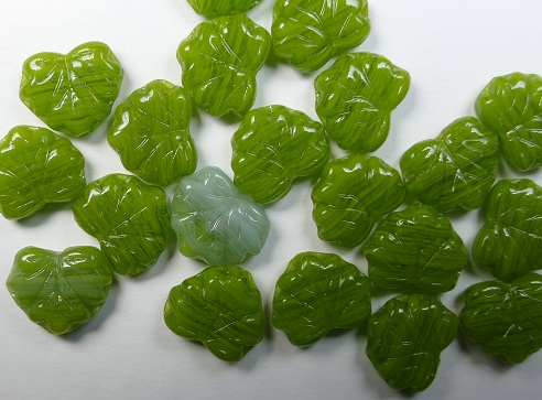 MPL-X1315 maple leaves 11x13 mm Striped Green Opal color X1315