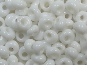 TM-04-0041 Opaque White Magatama 4 mm. TOHO
