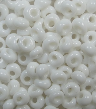 TM-04-0041 Toho Magatama 4 mm Opaque White color 41