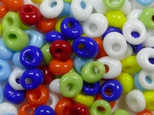 TM-04-BM50 Opaque Mix Magatama 4 mm. TOHO - Afbeelding 1