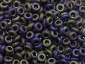 TN-08-0615 Matte Color Iris Purple TOHO Demi Round