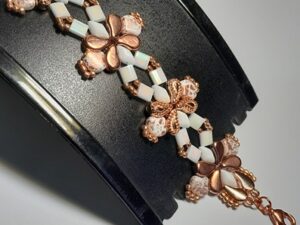 KIT Aylia Bracelet, Rose Goud Koper Wit, by Cora Sparidaans KIT