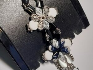 KIT Aylia Bracelet, Zilver-Wit Zwart, by Cora Sparidaans KIT - Afbeelding 1