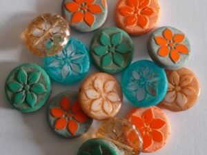 0100616 Mixed Colors Flower Beads 3 Pc. - Afbeelding 1