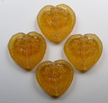 0030371 Topaz Hearts with Flower 17x17mm color 10060