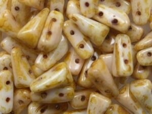 VX-02010-86800 White Alabaster Travertin 2-Hole Vexolo Beads 5x8 mm