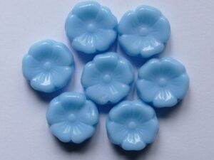 0090494 Opaque Blue Turquoise Flower Beads 12 mm 10 stuks - Afbeelding 1
