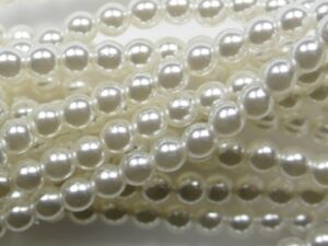 03-132-19001-12025 Shiny Real White Glasparels 3 mm 150 Pc.