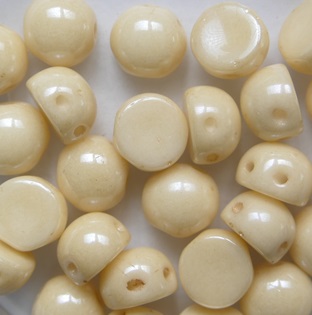 CAB-2-hole-03000-14413 Chalk White Champagne Luster 2-hole cabochon 6 mm color 03000-14413